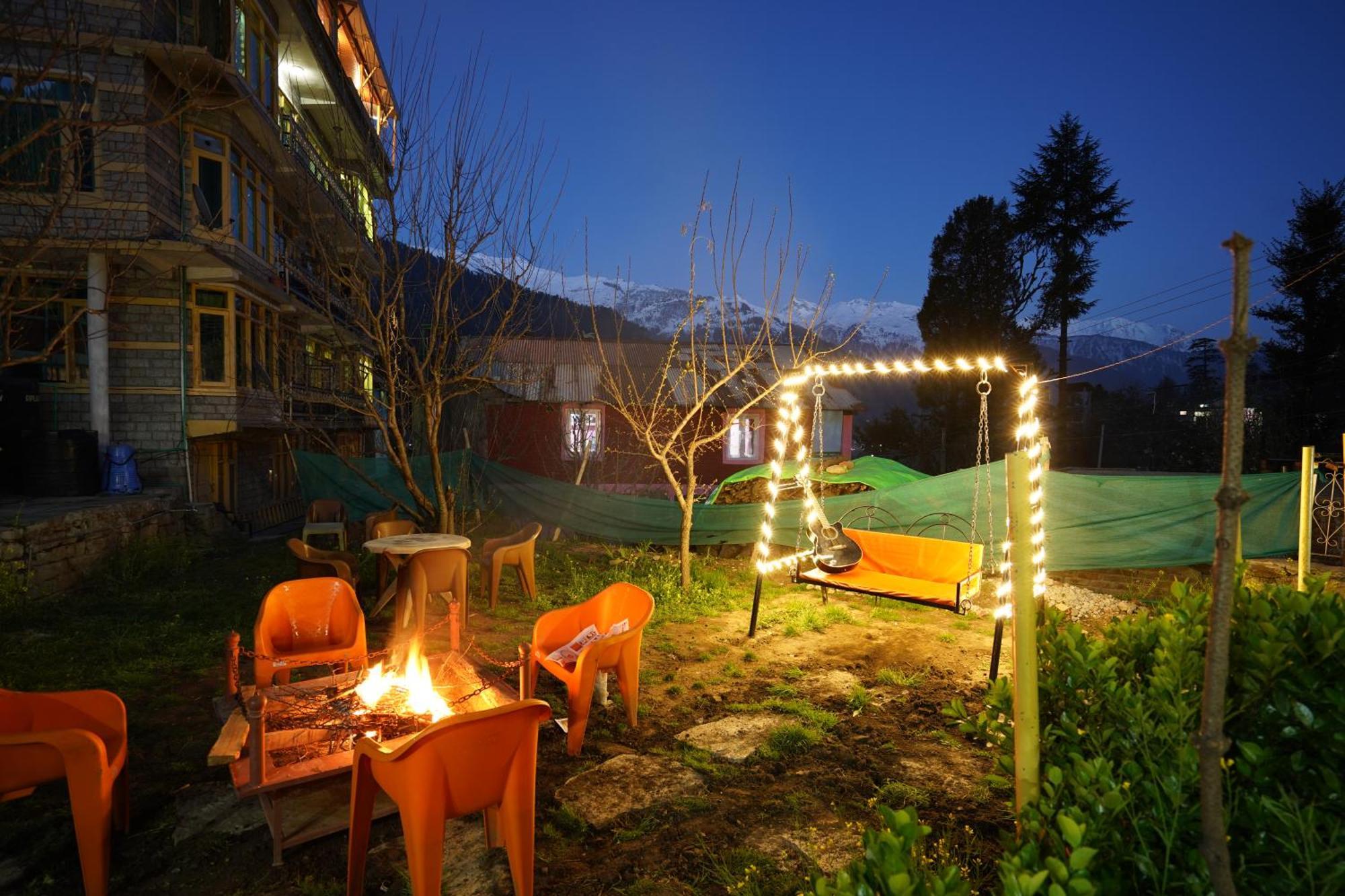 Woods Villa Cottages Manali - 1,2,3,4 Cottages & Villas Available In Manali With Scenic Mountain View Extérieur photo