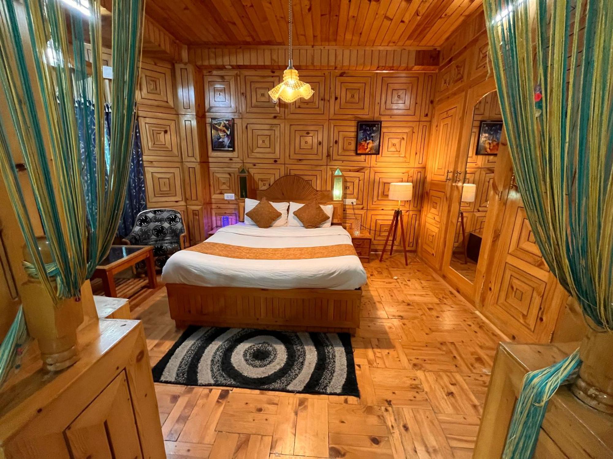 Woods Villa Cottages Manali - 1,2,3,4 Cottages & Villas Available In Manali With Scenic Mountain View Extérieur photo